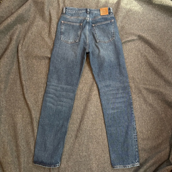 Toteme Ease In Denim straight leg button fly jeans - Picture 5 of 11